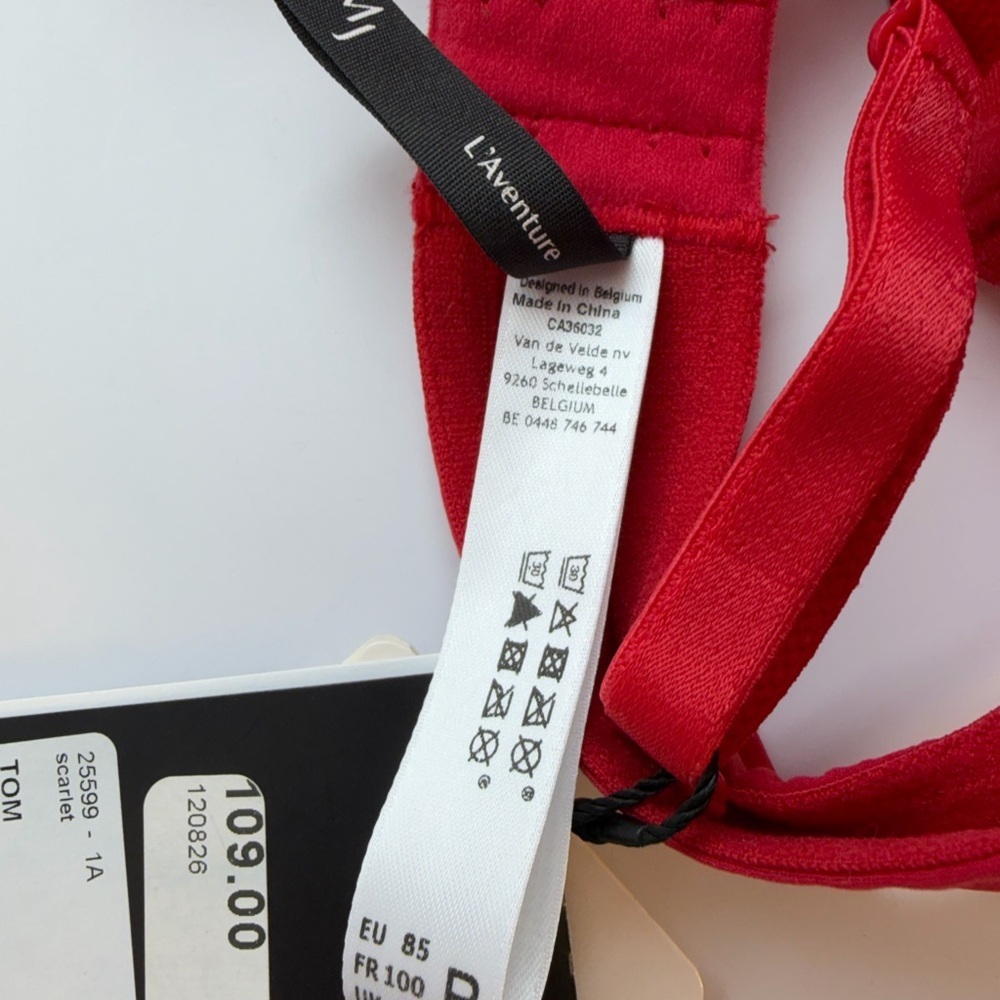 Marie Jo Elegant Red Women's Bra NWT - Picture 8 of 8